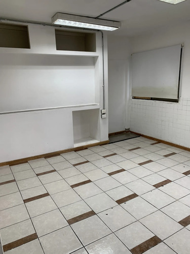 Se Arriendan Locales Comerciales En San Pedro De La Paz