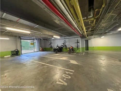 Apartamento En Bosque De Pinos Rah Co: 25-967