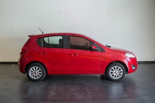 Imagen 4 de 23 de Fiat Palio Attractive Top 1.4 Nafta Full Rojo 5 Puertas Gnc