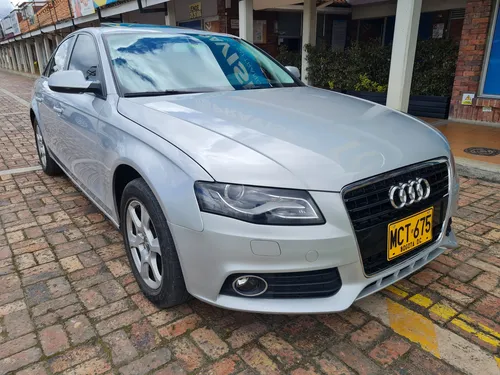 Audi A4 Comfort 1.8cc At Aa