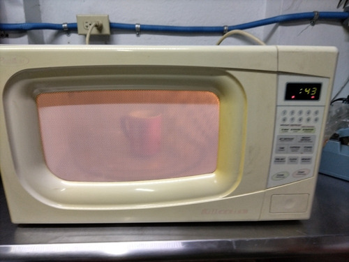 Imagen 1 de 4 de Horno Microondas