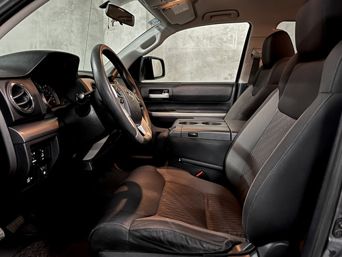 Toyota Tundra 5.7 Sr5 Doble V8 4x2 At