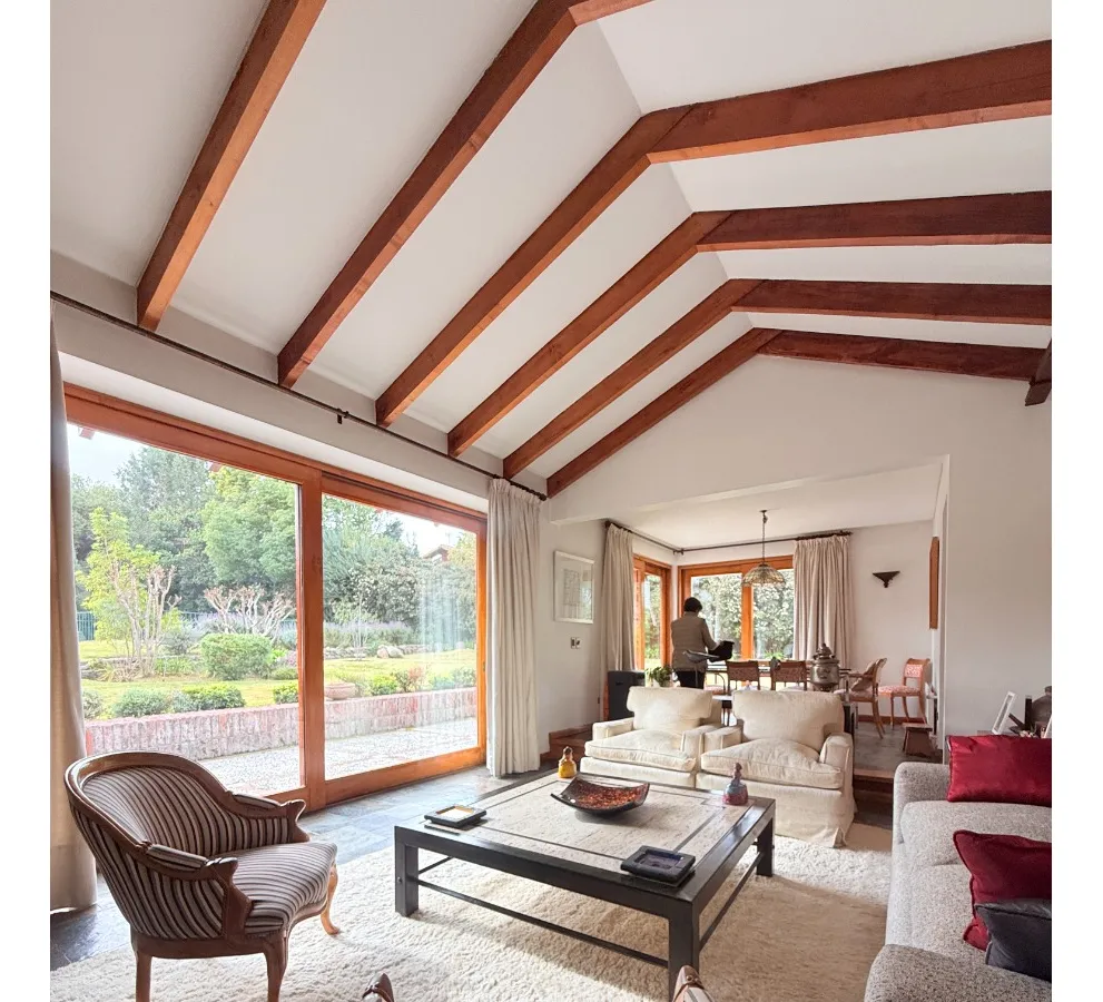 Imagen 4 de 26 de Preciosa Casa En Espectacular Terreno En La Reina Alta