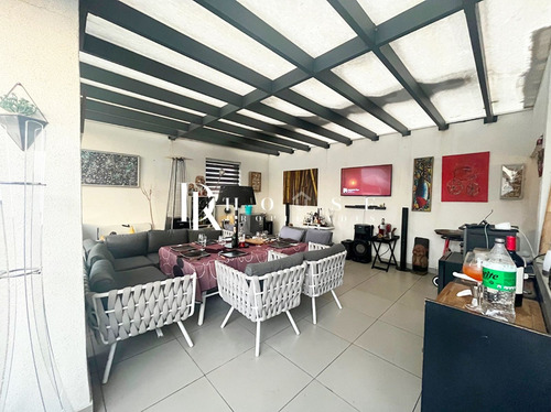 Dkhouse/duplex Con Azotea/4d+3b/sector Tranquilo/la Dehesa