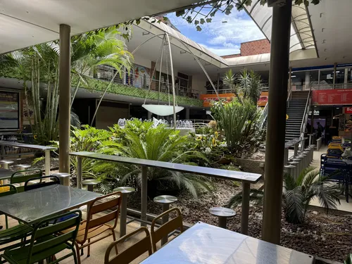Se Vende Local Comercial En El Centro