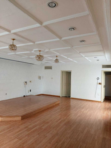 Imagen 4 de 8 de Casa En Bugambilias 5 Recámaras 7 Baños Alberca Recibo Cambi