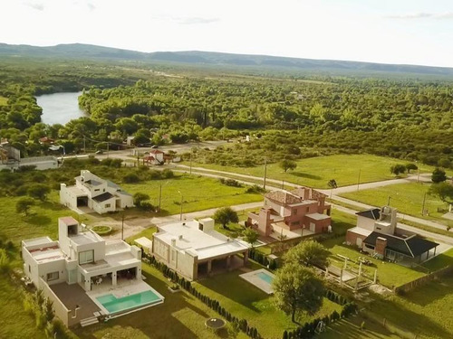 Venta Bellísimo Terreno En Arroyo De Los Patos Financiado