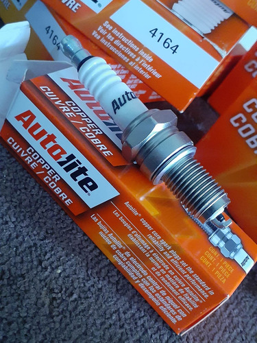 Imagen 2 de 2 de Bujías Dpr8ea 4164 Autolite Importadas De Usa