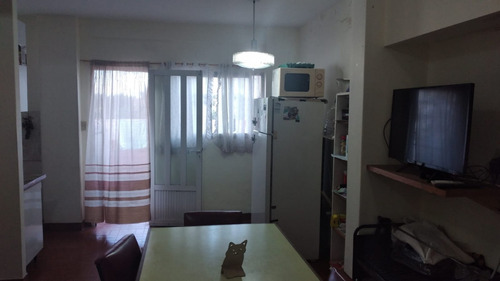Departamento En Venta Santa Teresita, 2 Dormitorios, Cocina, Comedor, Baño, Terraza, 4° Piso.