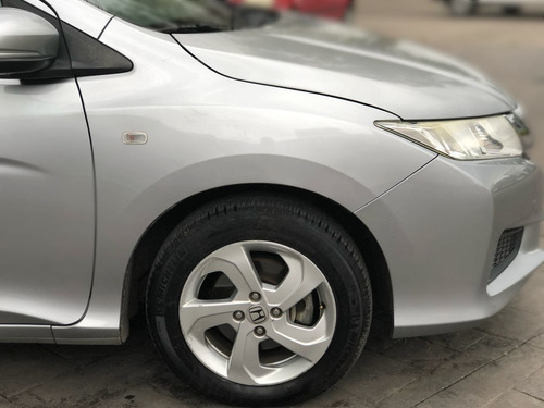 Imagen 13 de 15 de Honda City 4 Puertas
