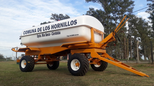 Imagen 3 de 8 de Tanque Regador De Calles Argenplast