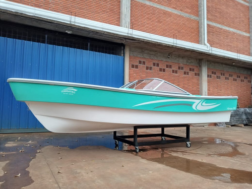 Imagen 1 de 6 de Tracker Fibratec Aguapey 520 Full + Motor Yamaha 60 Hp 4 T