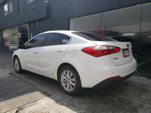 Imagen 3 de 15 de Kia Forte Ex Ta 2016