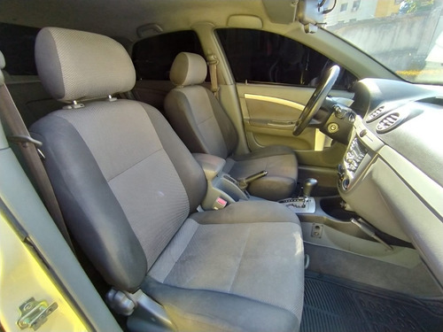 Imagen 10 de 13 de Chevrolet Optra Desing