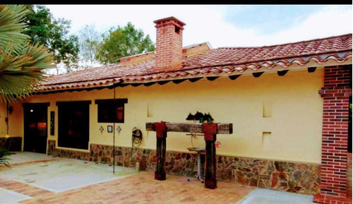 Divina Casa Campestre Con Caballerisas En Venta Llanogrande Rionegro