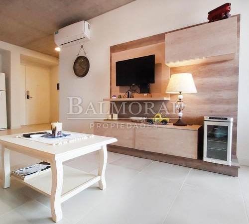 Imagen 6 de 24 de Departamento En Alquiler - Zona Centro Playa / Ref: 3008