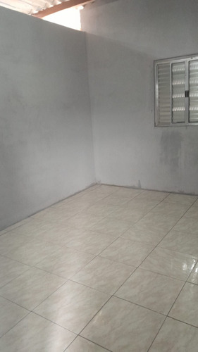 Casa De 02 Cômodos - Embu Das Artes/sp