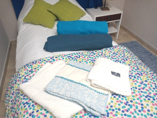 Imagen 7 de 30 de Centro Mendoza. 4 A 6 Huéspedes. 16000.