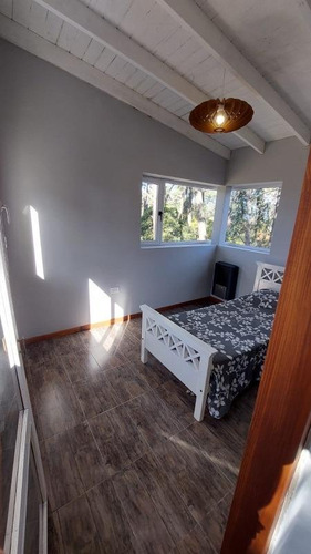 Casa En Venta - 3 Dormitorios 2 Baños - 90mts2 - Ostende