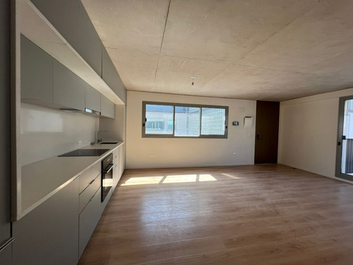 Imagen 3 de 18 de Venta Apartamento 2 Dormitorios Y Escritorio Ciudad Vieja Alma Duc