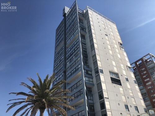 Imagen 14 de 20 de Departamento En Venta. Esquinero. Cerca Del Mar. - Punta Del Este Peninsula