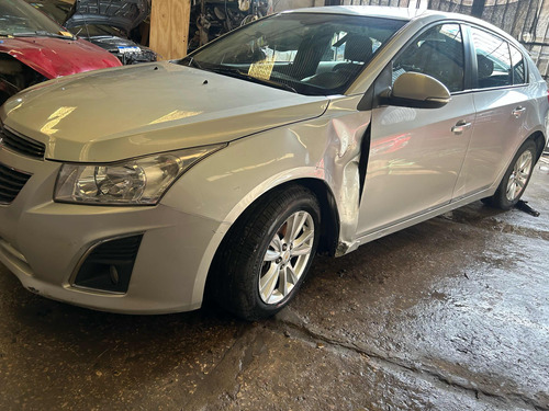 Chevrolet Cruze 1.8 Lt 5p Chocado Puerta/guardabarro Funcion