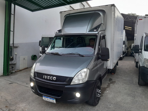 Iveco Daily 35s14 2013 Baú Com Motor Novo Ótimo Estado