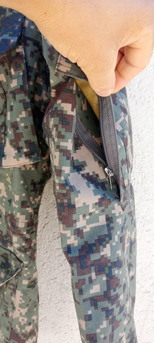 Uniforme Militar Korea(parka Gore-tex, Pantalón, Chaqueta) (Usado)