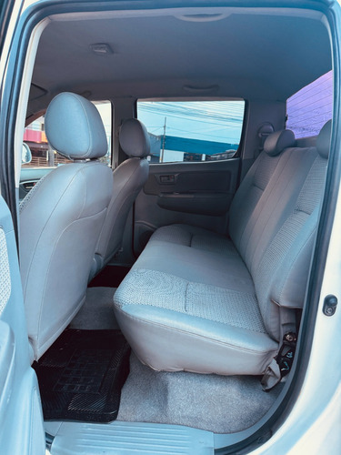 Toyota Hilux 2.5 Cab. Dupla 4x4 4p