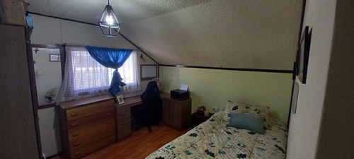 Excelente Casa De Dos Pisos