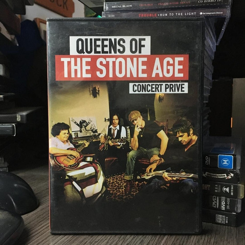 Queens Of The Stone Age - Concert Prive (2014) 