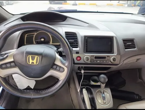 Honda Civic 1.8 Ex 4 p