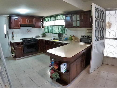 Imagen 3 de 18 de Hermosa Casa Lista Para Habitarse En Una De Las Mejores Colonias De Torreón,