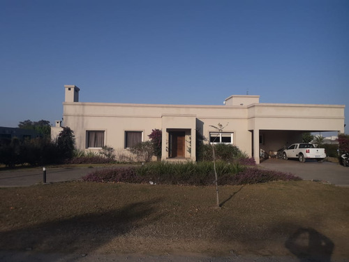 Casa En Venta En Club De Campos Los Nogales