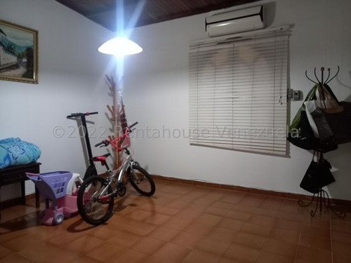 Imagen 12 de 14 de 23-10558 Gbf Vendemos Hermosa Y Amplia Casa Con Terreno San Juan De Los Morros