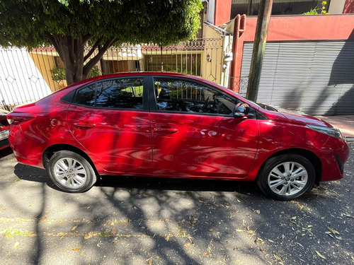 Color Rojo / Modelo 2020 / Yaris S (toyota)