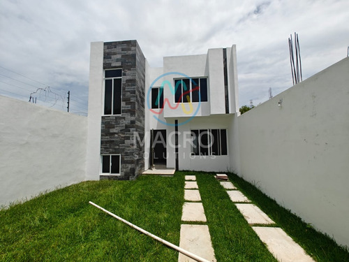 Casa En Venta En Col. Otilio Montaño Apta A Créditos Con 3 Recamaras
