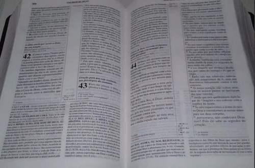 Imagem 4 de 4 de Bíblia De Estudo Pentecostal Capa Luxo Preta Média
