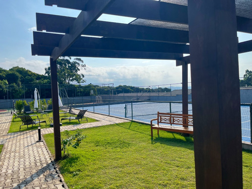 Sobrado Condomínio 4 Dorms 2 Suítes 3 Vagas - Lazer Clube - Suzano