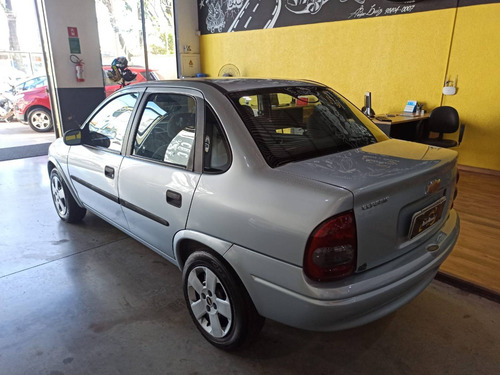 Imagem 3 de 8 de Chevrolet Classic 1.0 Mpfi Life 8v Flex 4p Manual