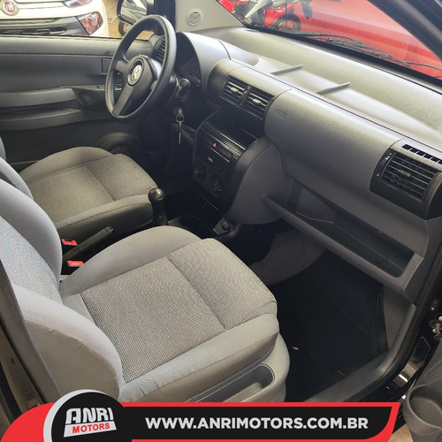 Volkswagen Fox 1.6 Plus Total Flex 5p