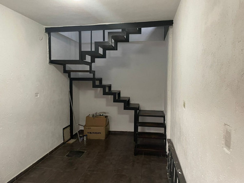 Vende Ph C Cochera En P.a. En Caraffa Y O. Pintos