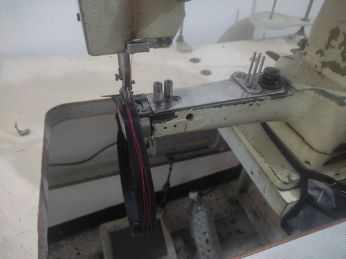 Máquina De Cañón Triple Transporte Con Mesa Operativa Tienda (Usado)