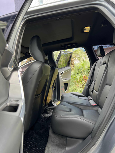 Volvo XC60 2.0 T5 High 240cv At