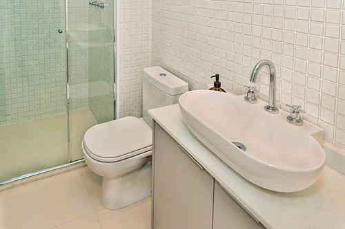 Imagem 8 de 30 de Apartamento De 2 Dormitórios Sendo 1 Suíte À Venda, 70 M² Por R$ 765.000,00 - Empresarial 18 Do Forte - Barueri/sp - Ap0712