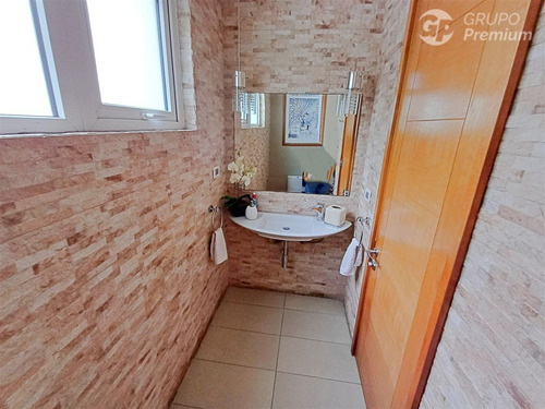 Casa En Venta Av. Bosques De Montemar En Concón