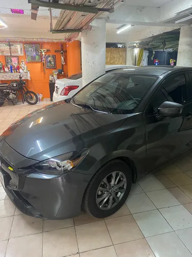 Mazda Mazda 2 1.5 I Sport Sedan Mt
