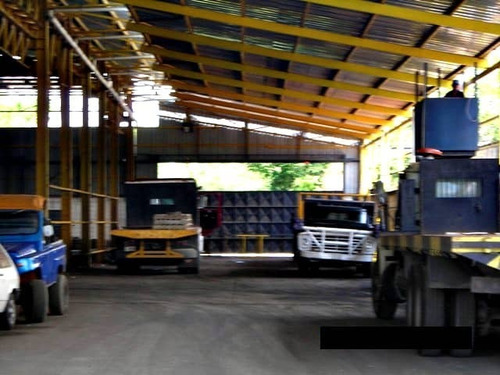 Imagen 4 de 12 de Galpon Comercial Con Oficina En Venta Santa Teresa