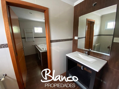 Casa En Venta En Las Esperanza, Pilar, G.b.a. Zona Norte