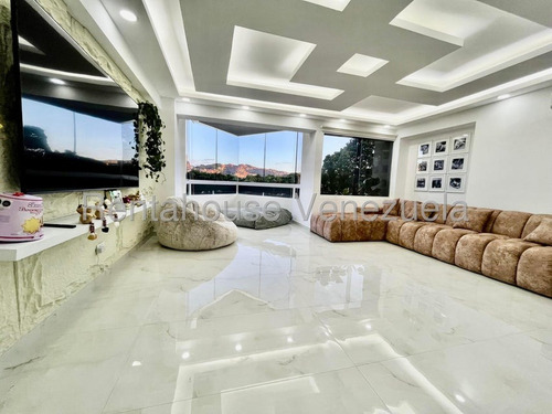 Apartamento En Venta La Urbina 106 M2 2 Habitaciones 2 Baños 2 Puestos De Estacionamiento